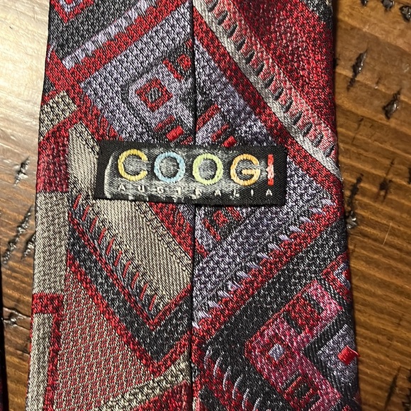 Vintage Coogi Silk Tie - Picture 3 of 9